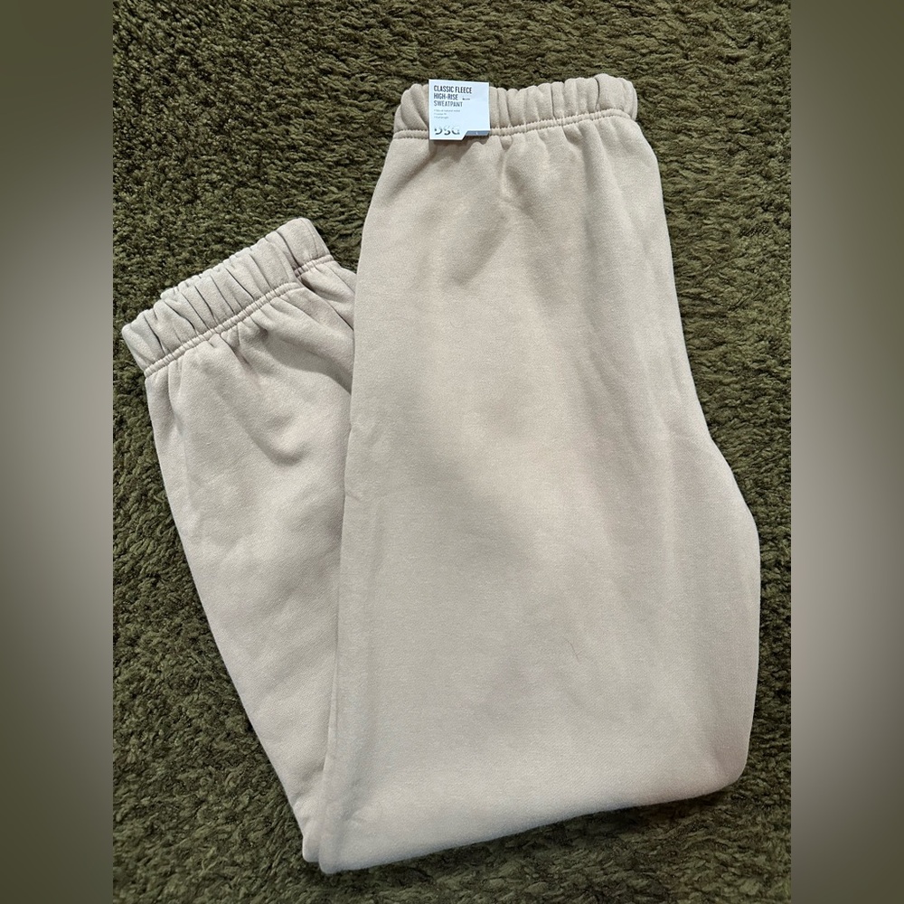 NWT Women’s DSG Jogger Sweatpants Classic Fleece High Rise Large Mocha Brown